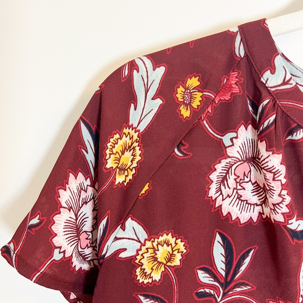 Old Navy Floral Burgundy Blouse Women's Short Sleeve Top Size Small - Picture 4 of 9